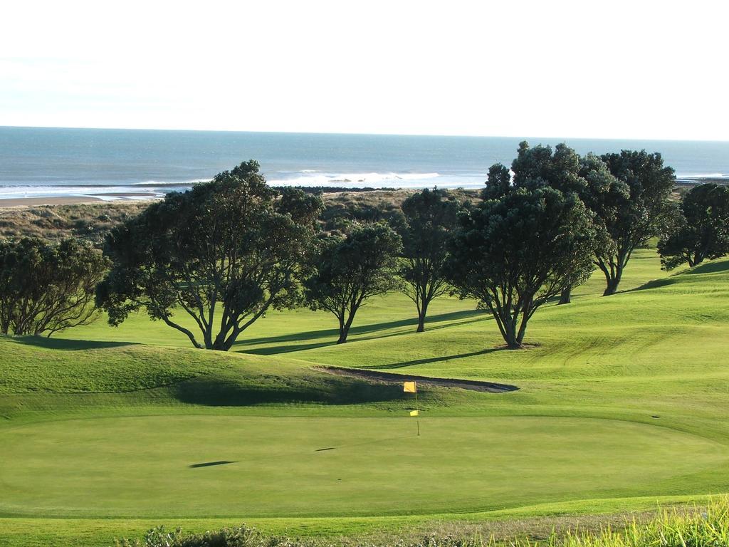 Fitzroy Beach Holiday Park New Plymouth Exteriér fotografie